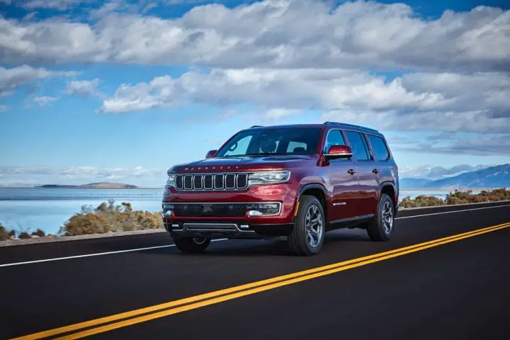 2021 Ford Expedition vs. 2022 Jeep Wagoneer: Dimensional Comparison