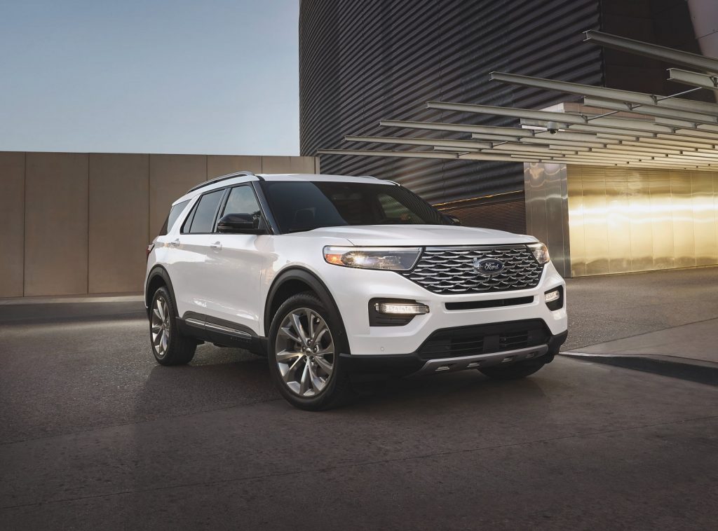 21 Ford Explorer Enthusiast St Offers St Performance At Lower Price