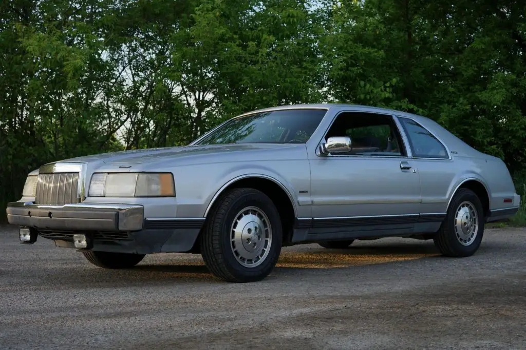 1984 lincoln continental