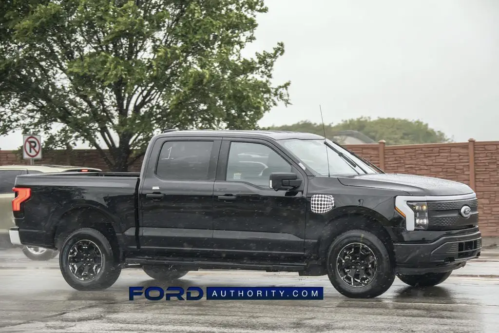 2022 f 150 black