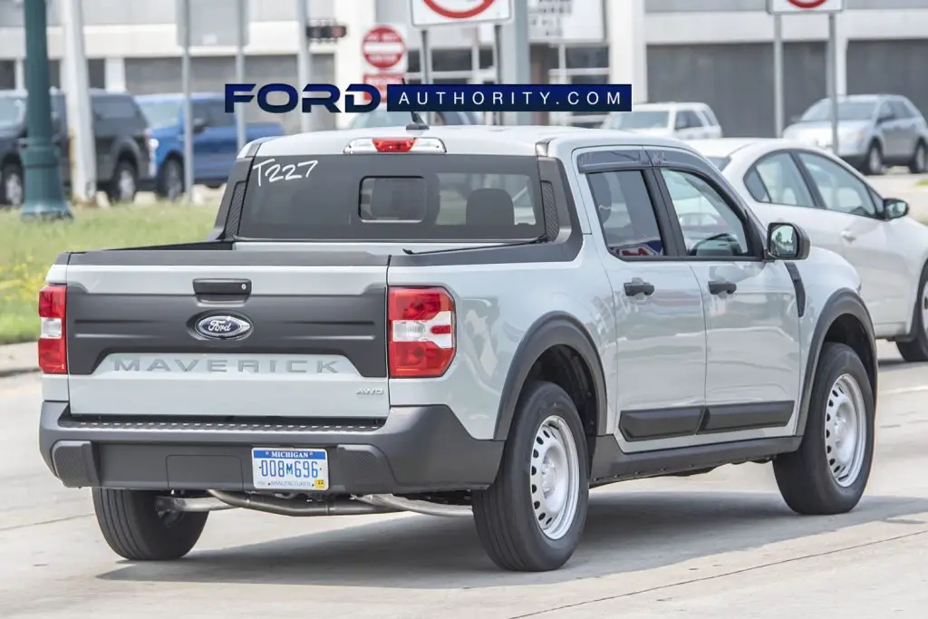 2022 Ford Maverick Spotted With Additional Black Trim Pieces | Ford ...