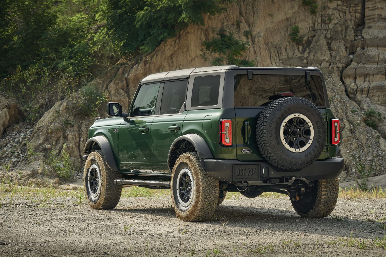 Everglades Green Ford Bronco Heritage Edition Comes to Life in