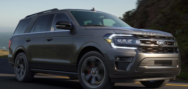 2021 Ford Escape SEL AWD Stealth Package Blacks Out The Crossover