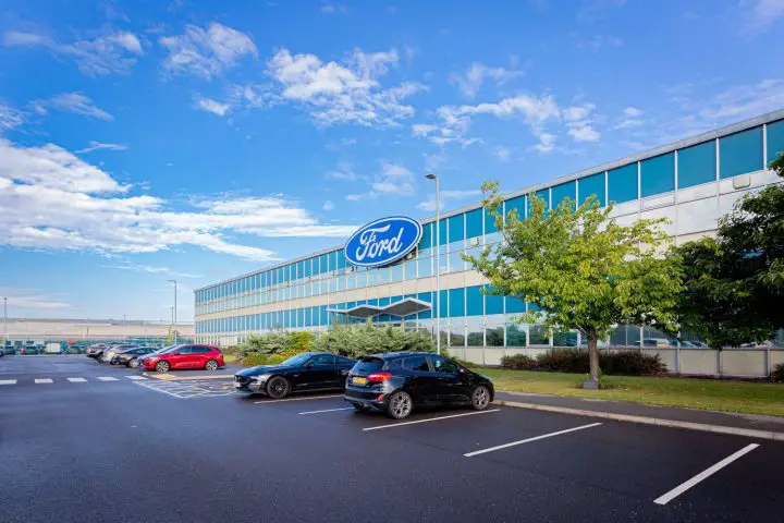 Ford Daventry Facility Begins Solar Power Switchover