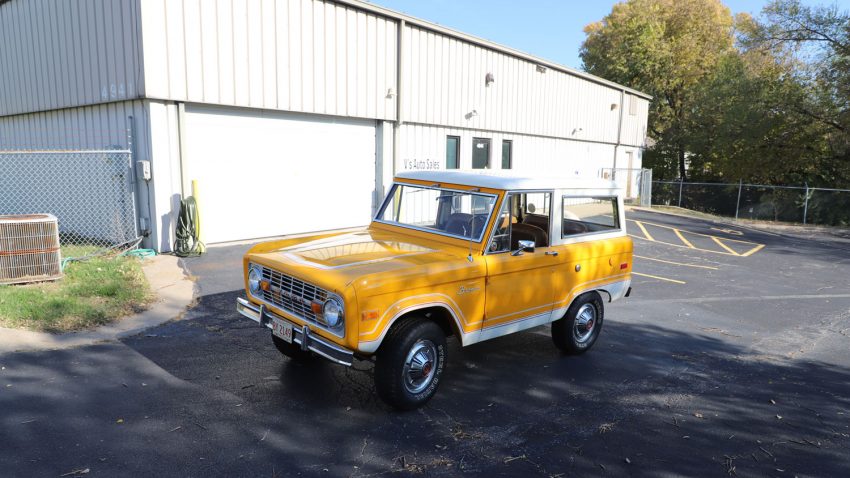 Here's how to turn the Ford Bronco into a 'no-door' roadster