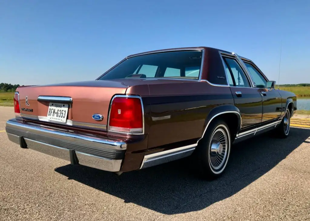 Stellar 1990 Ford Crown Victoria LX LTD Has Just 10K Original Miles