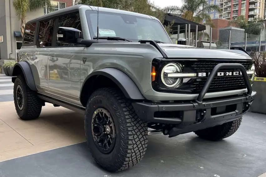 2021 Ford Bronco First Edition Auction Gets Bids Well Over MSRP