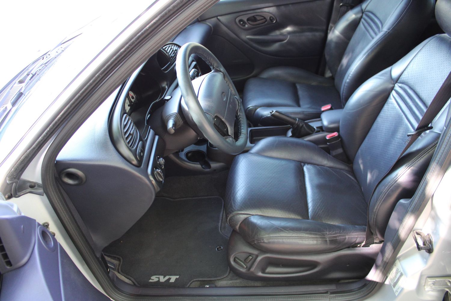 1999 Ford Contour SVT Interior 001 