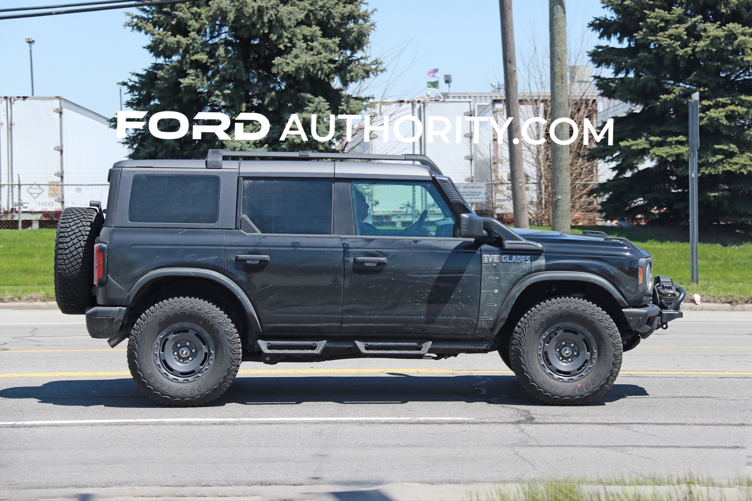 2022 Ford Bronco Everglades In Shadow Black: Real World Photo Gallery