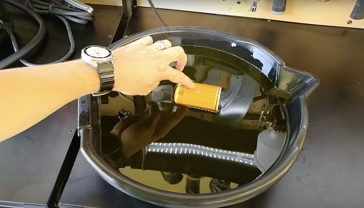 rem leerling voedsel 2022 Ford Maverick EcoBoost Oil Change Reveals Very Dirty Fluid: Video