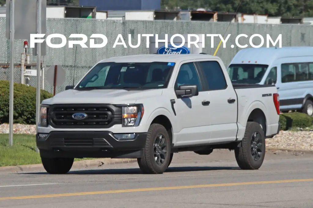 2025 Ford F150 Drops Two Colors, Including Avalanche