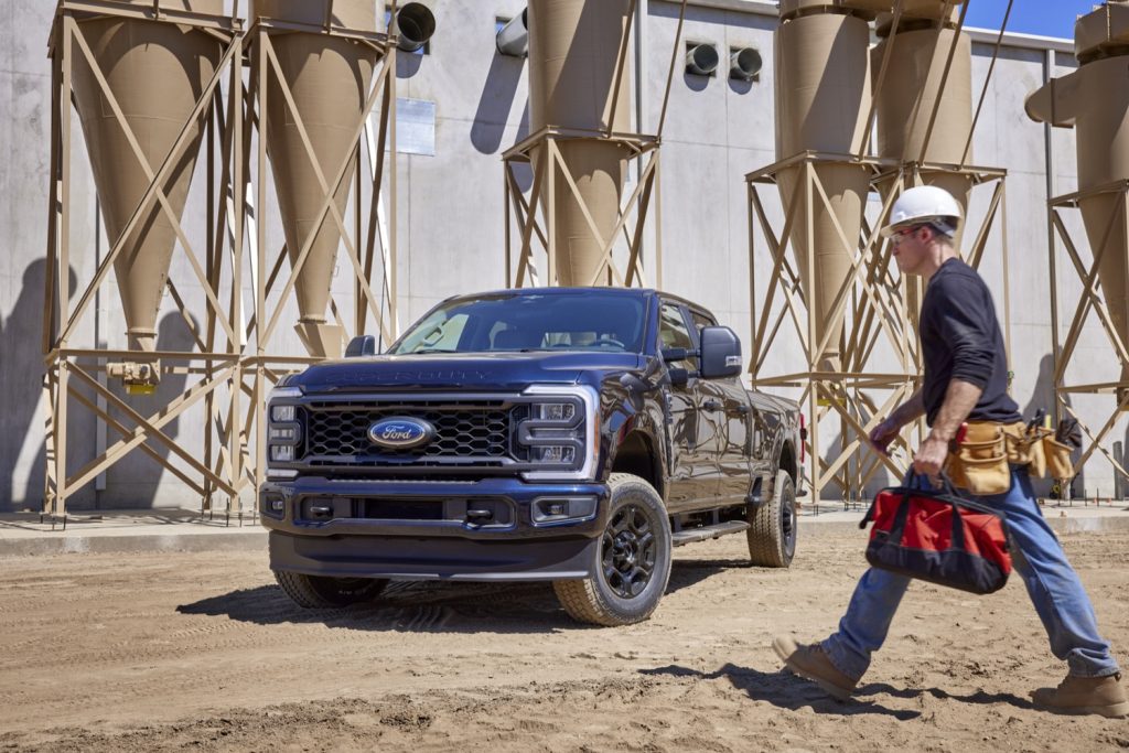 2023 Ford Super Duty Order Banks Open Up In November