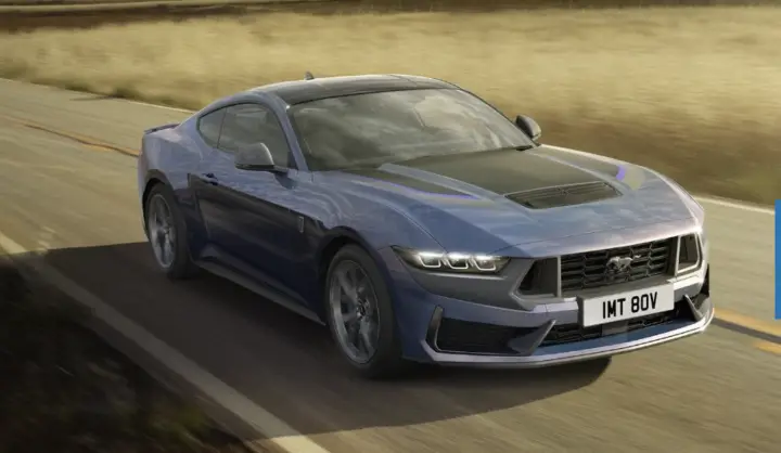 2024 Ford Mustang Dark Horse Looks Great In White