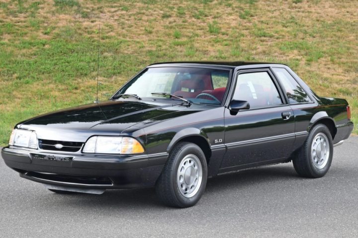 1989 Ford Mustang Lx 5.0 With 1,700 Miles Up For Auction*