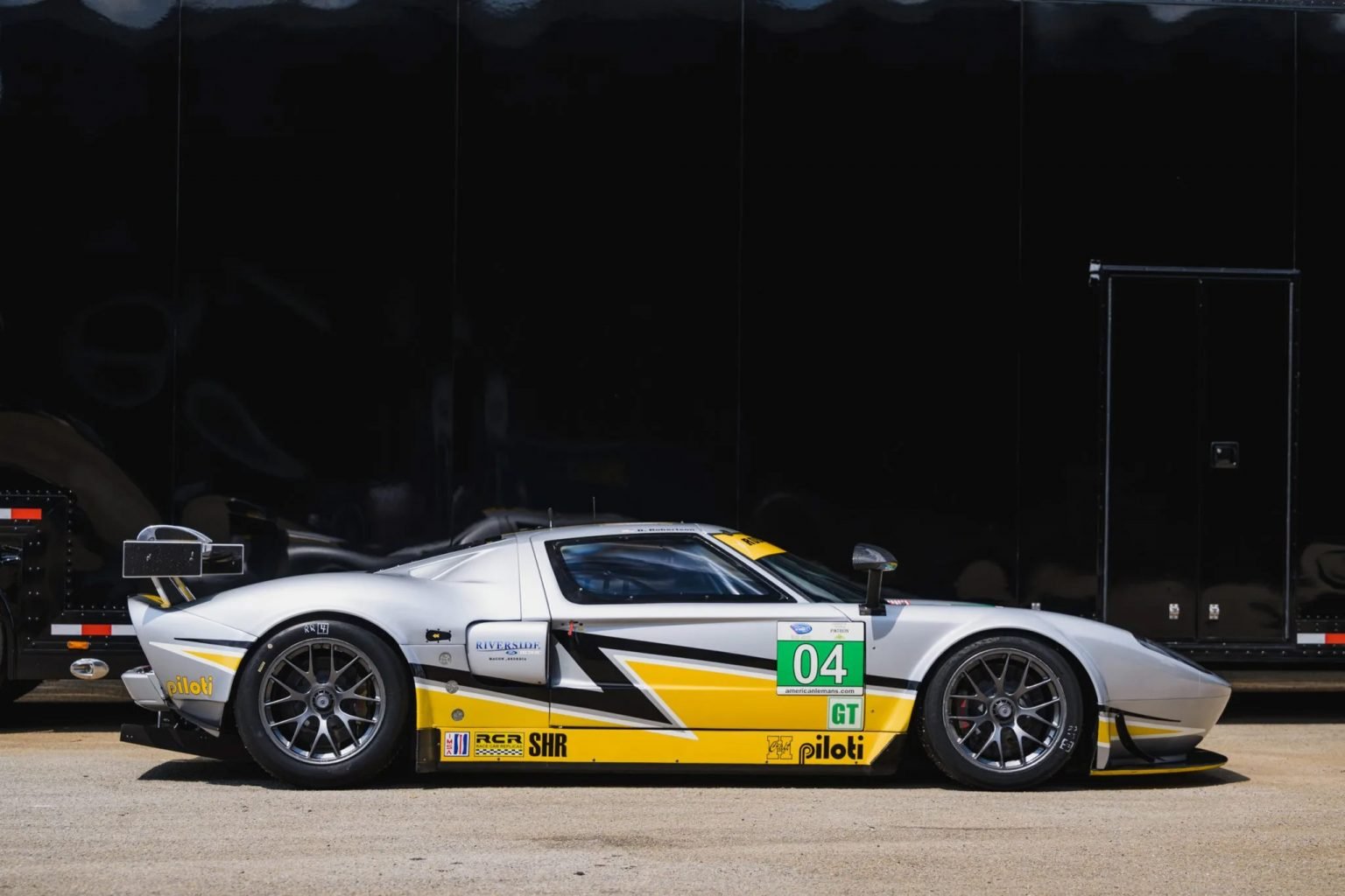 2008 Ford GT-R GT2 Race Car Up For Auction