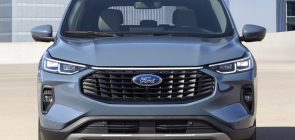 A front view of the 2023 Ford Escape Hybrid PHEV.