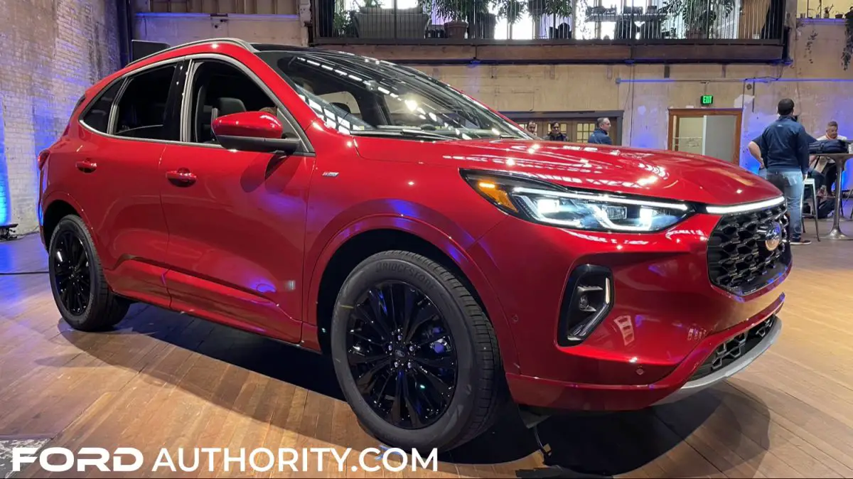 2023 Ford Escape ST-Line Elite: Live Photo Gallery