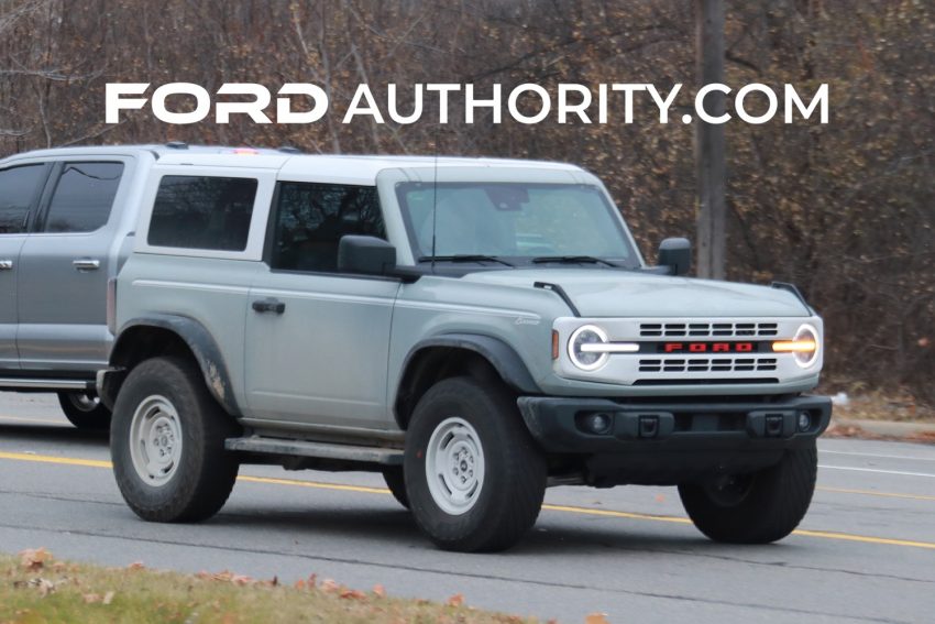 2023 Bronco Convertible - Cactus Green