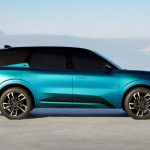 A side view of the 2024 Ford Edge L in China.