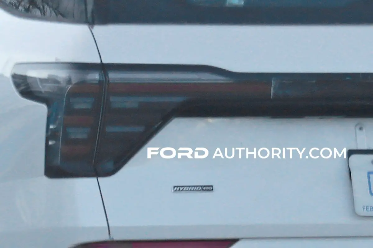 Next-Gen Ford Edge ST-Line Spotted Completely Uncovered