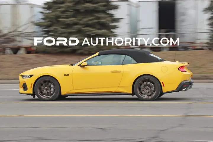 mustang 2022 convertible yellow