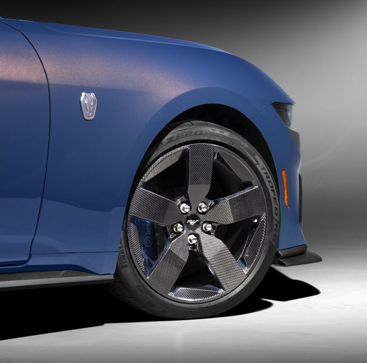 2024 Ford Mustang Dark Horse Carbon Fiber Wheels