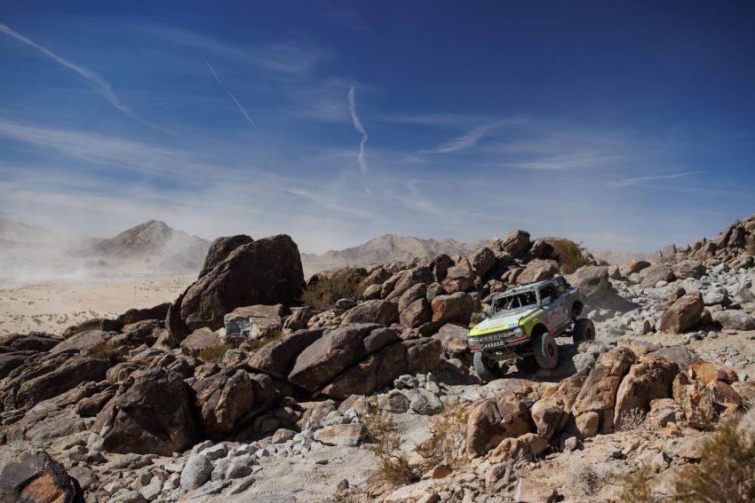 Ford Bronco 2023 King Of The Hammers Ultra4 Stock Class Front Three Quarters