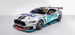 Walkinshaw Andretti United No. 25 Ford Mustang GT - Exterior 001 - Front Three Quarters