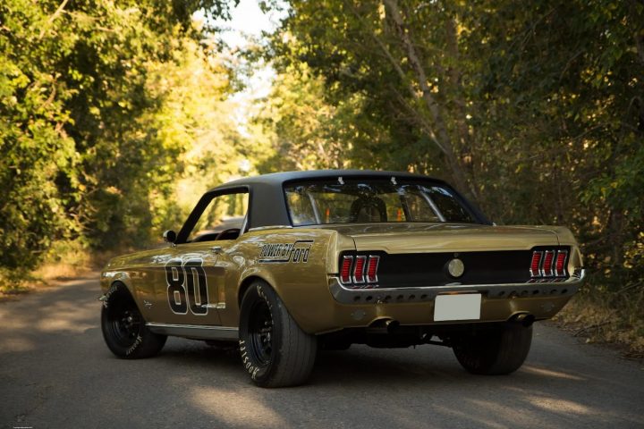 1968 Ford Mustang Race Car - Exterior 002 - Rear Three Quarters