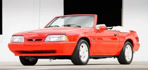 1992 Ford Mustang Convertible Summer Edition - Exterior 001 - Front Three Quarters