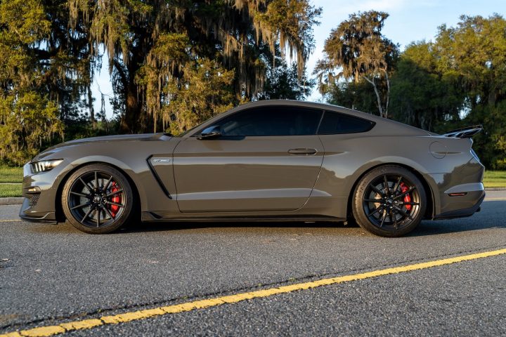 2018 Ford Mustang Shelby GT350 Steeda - Exterior 003 - Side