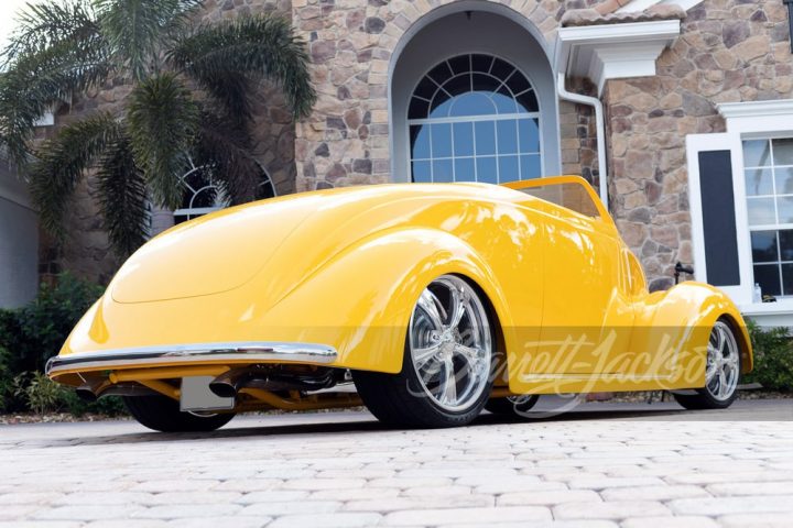 1937 Ford Roadster - Exterior 002 - Rear Three Quarters