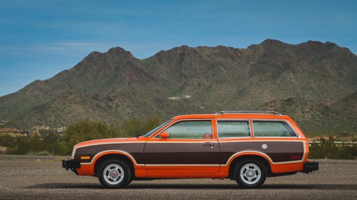 1979 Ford Pinto Squire Wagon - Exterior 002 - Side