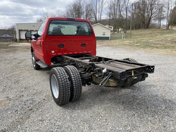 2004 Ford Super Duty Chassis Cab With 13 Miles - Exterior 003 - Rear Three Quarters