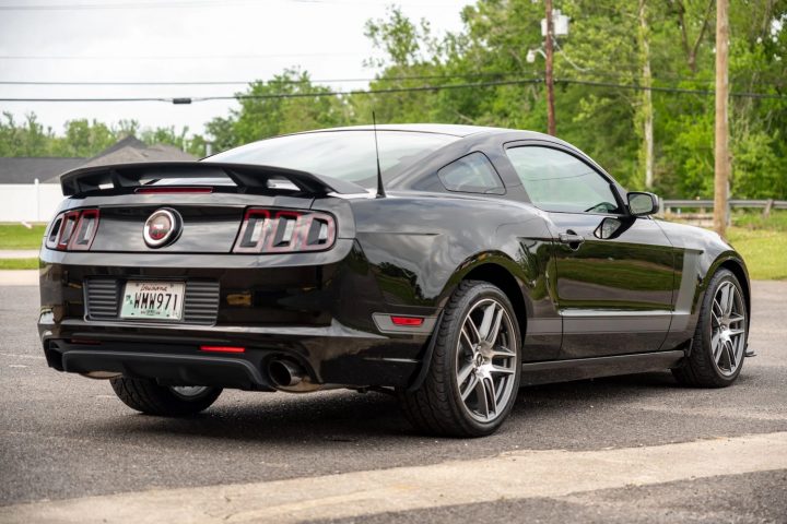 2013 Ford Mustang Boss 302 Laguna Seca - Exterior 002 - Rear Three Quarters