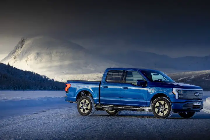 ford f 150 lightning electric truck