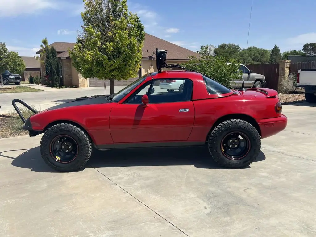 Ford V8 Powered 1992 Mazda Miata Up For Auction