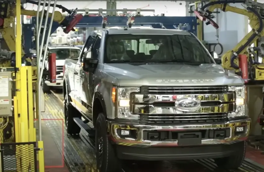 Here's How Ford Super Duty Trucks Are Made: Video