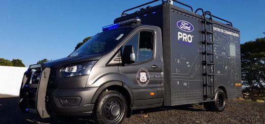 Ford Transit Mobile Command Center Chassis Cab - Exterior 001 - Front Three Quarters