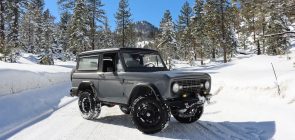 Kindred Motorworks Trail Edition Off-Road Ford Bronco - Exterior 001 - Front Three Quarters