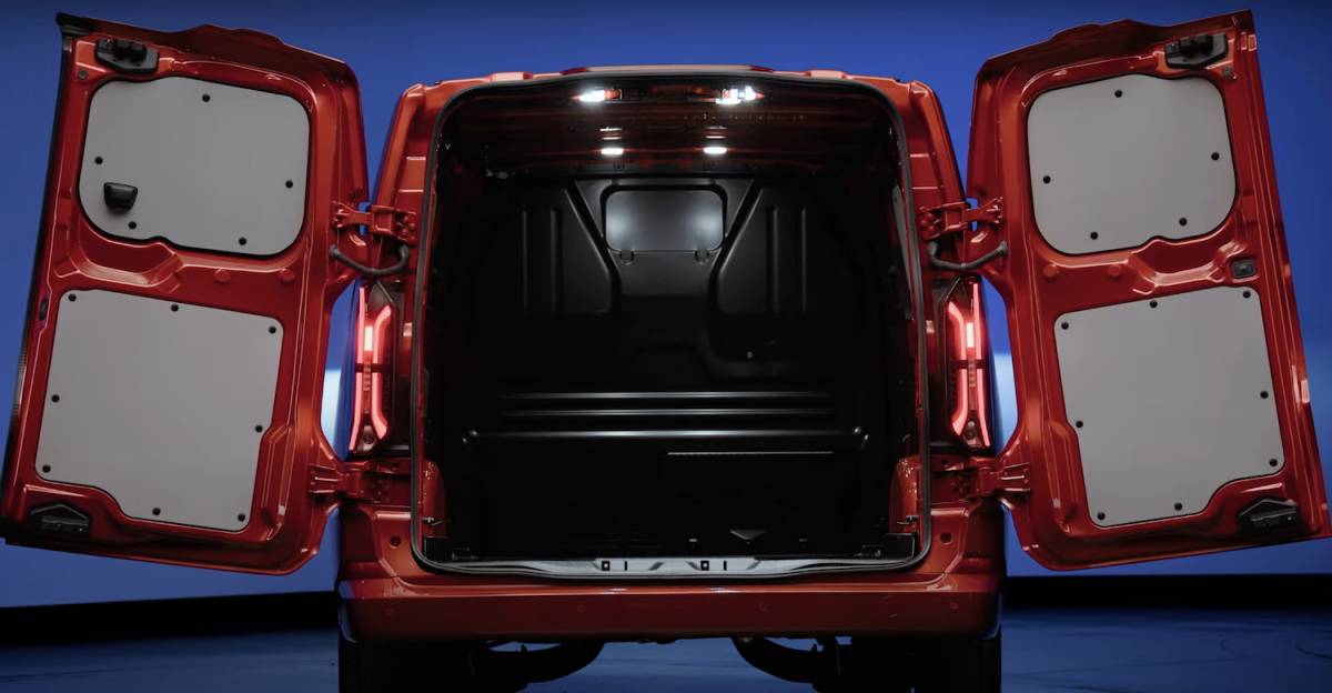 Here's A Tour Of The AllNew Ford Transit Custom Video