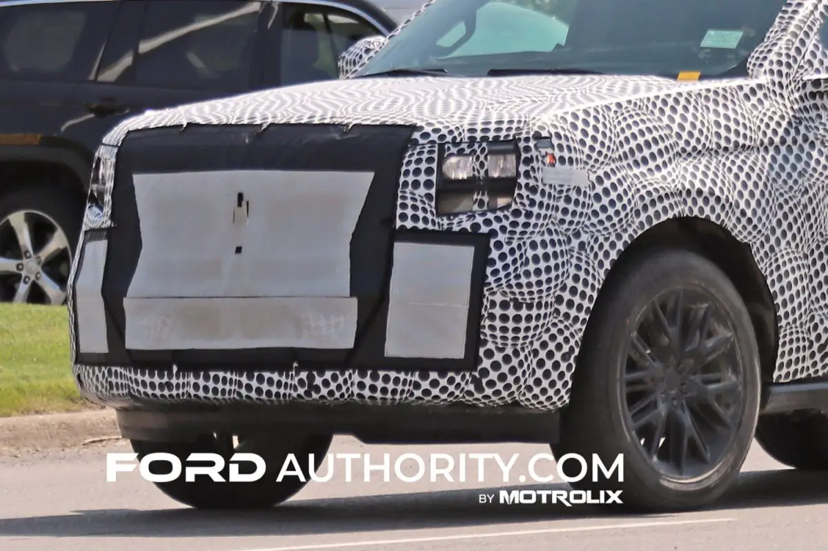 2025 Ford Expedition Spotted For First Time With Big Changes