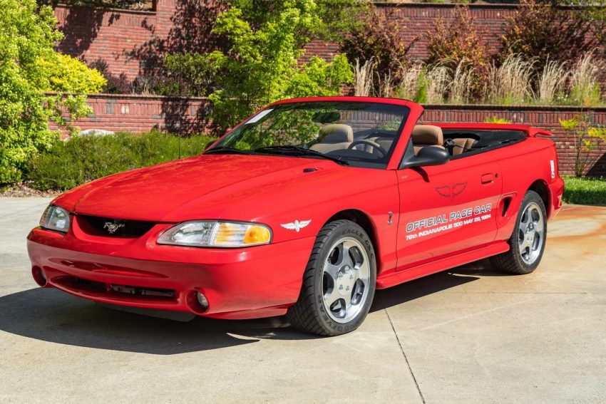 245-Mile 1994 Ford Mustang SVT Cobra Pace Car - Exterior 001 - Front Three Quarters
