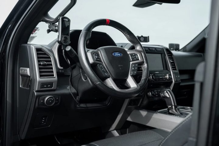Modified 2017 Ford F-150 Raptor - Interior 001