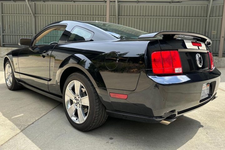 2007 Ford Mustang GT With 20K Miles - Exterior 002 - Rear Three Quarters
