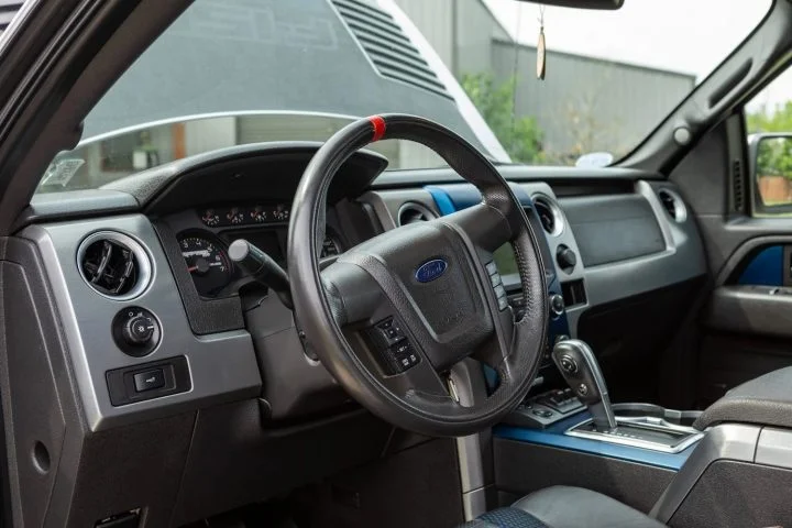 2013 Ford F-150 SVT Raptor SuperCrew - Interior 001