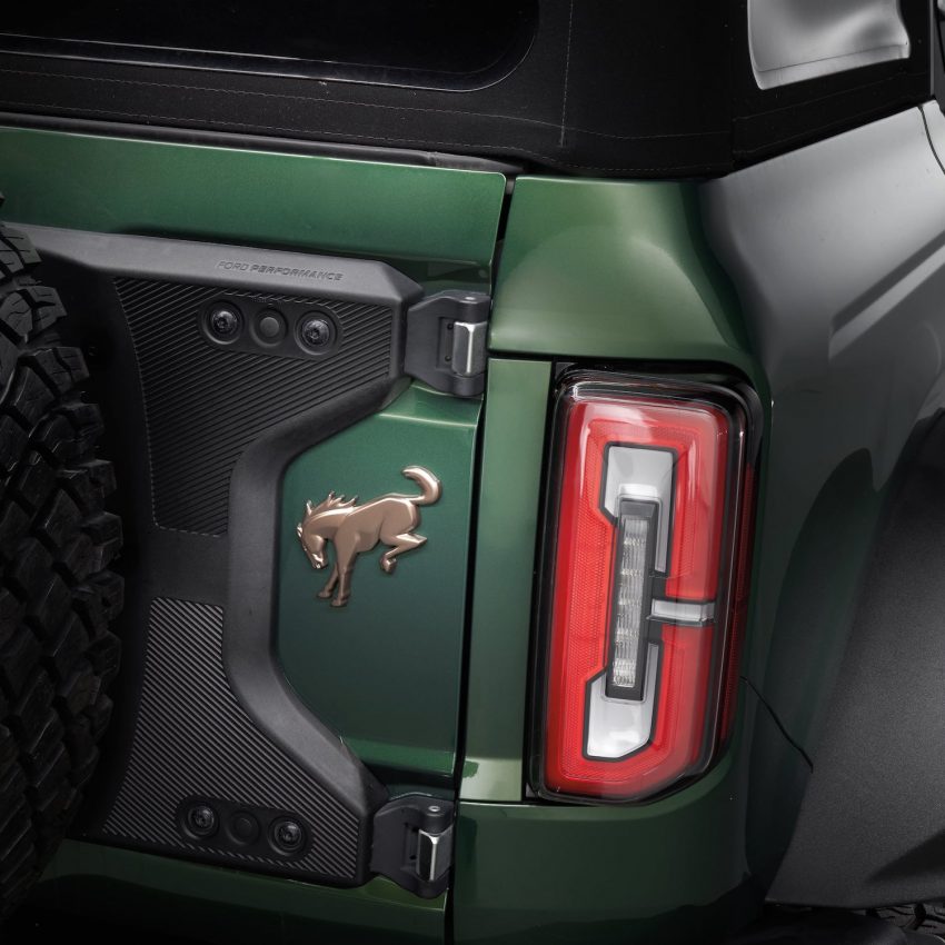 2021-2023 Ford Bronco Bronze Rear Emblem Overlay Kit