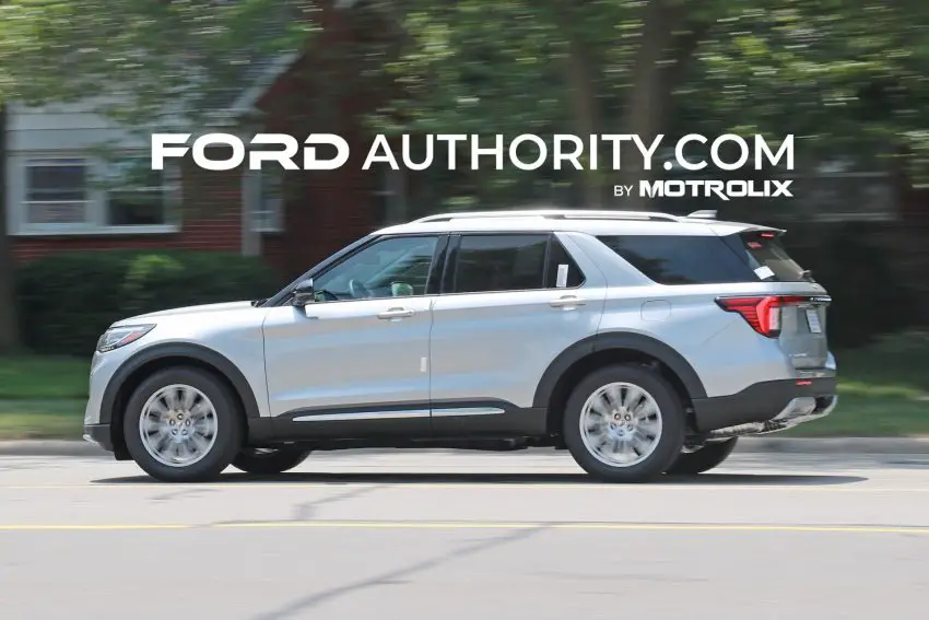 2024 Ford Explorer Platinum Spotted Uncovered For First Time   2024 Ford Explorer Platinum No Camouflage June 2023 Silver Exterior 004 850x567 