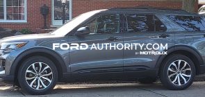 2024 Ford Explorer ST-Line