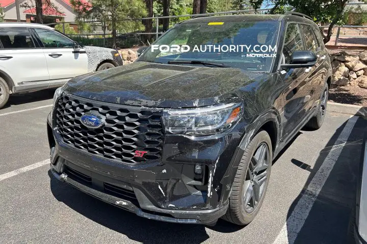 2024 Ford Explorer ST Spotted Without Camo For First Time